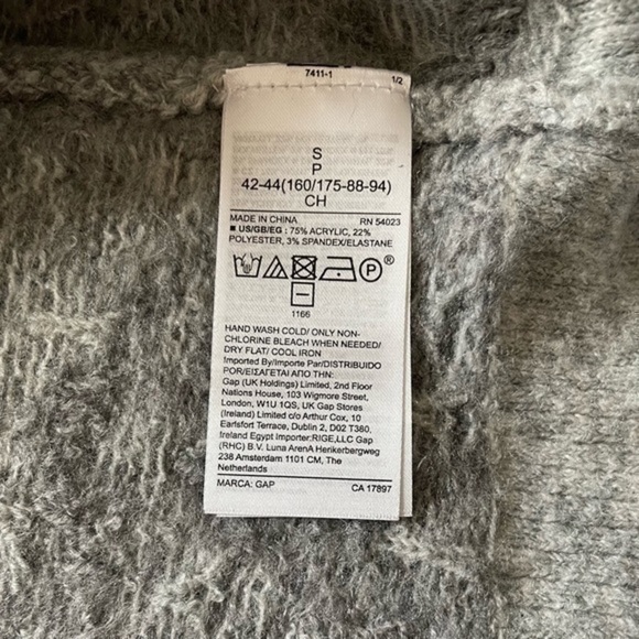 Gray Cheetah Soft Long Sleeve Sweater Size S - Picture 3 of 4